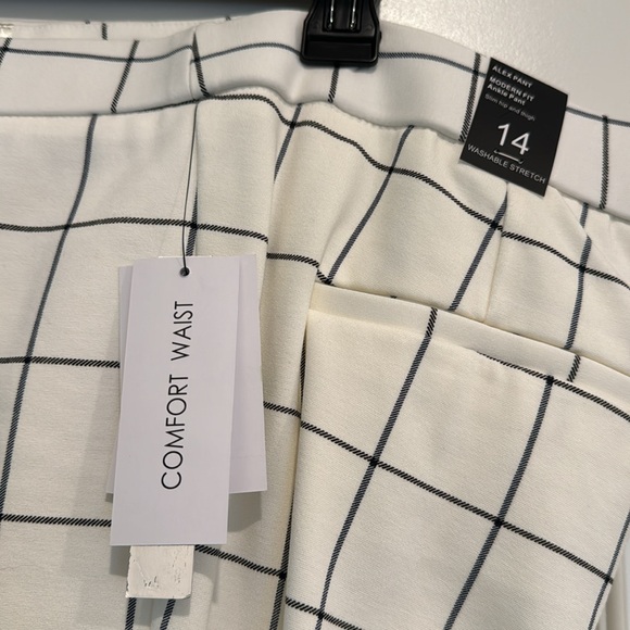 Formal pants size 14 - Picture 3 of 4